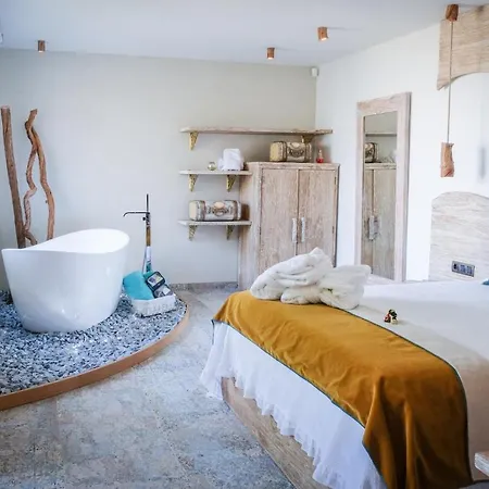 Country house Celler Suites